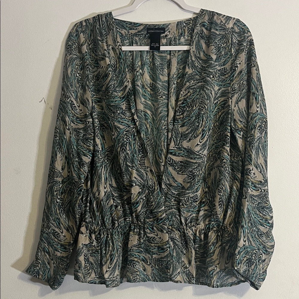 Moda International Green And Cream Patterned Blouse